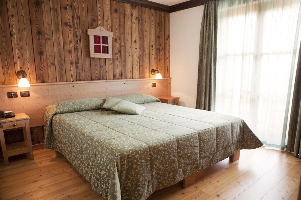 Hotel Silou Retreat Champdepraz Exterior foto