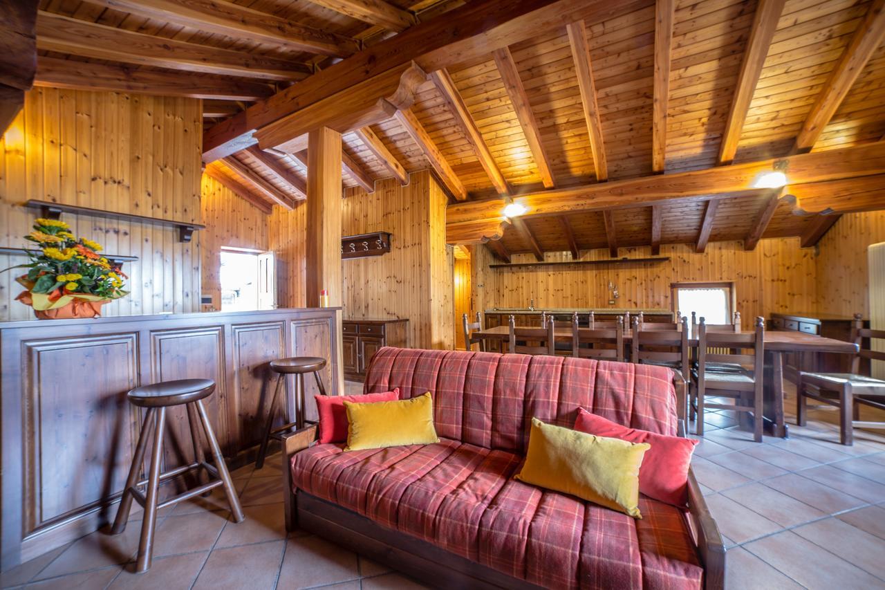 Hotel Silou Retreat Champdepraz Exterior foto